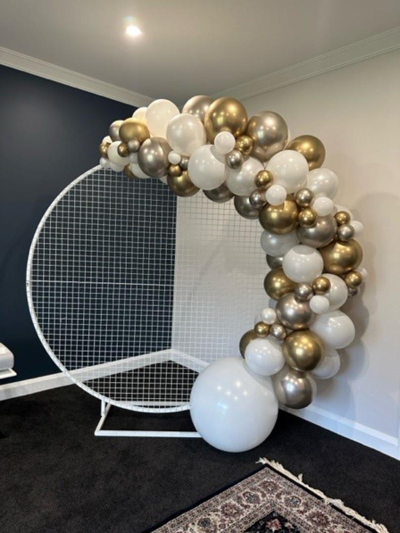 3m Premade Balloon Garland image 1